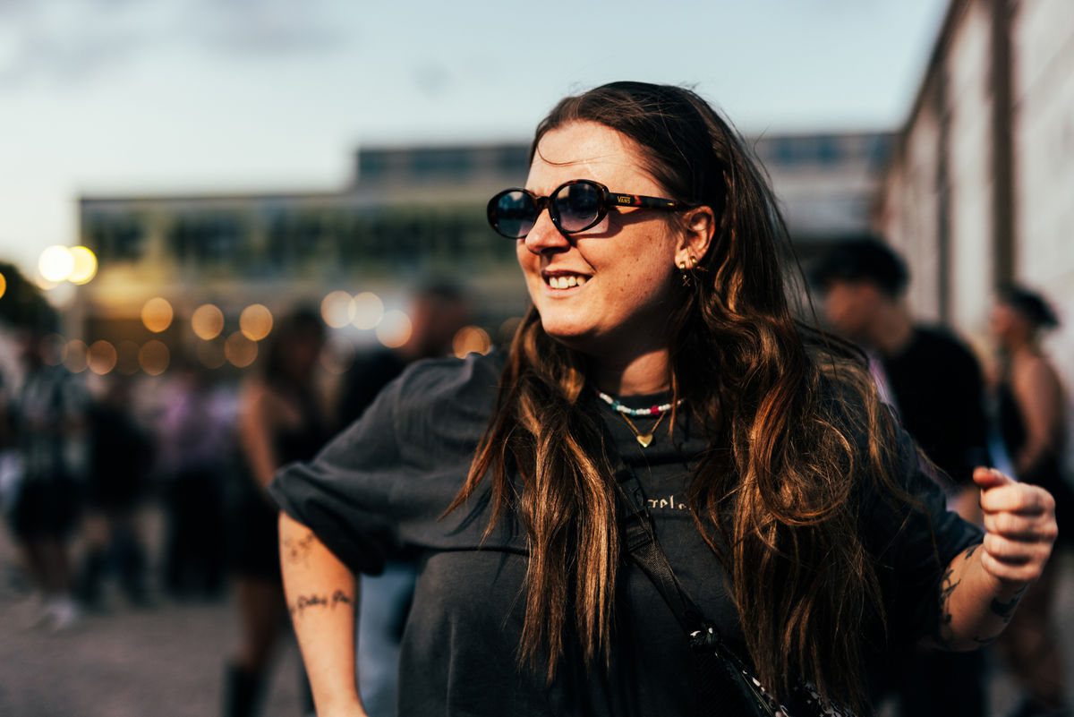 Loading... just a sec